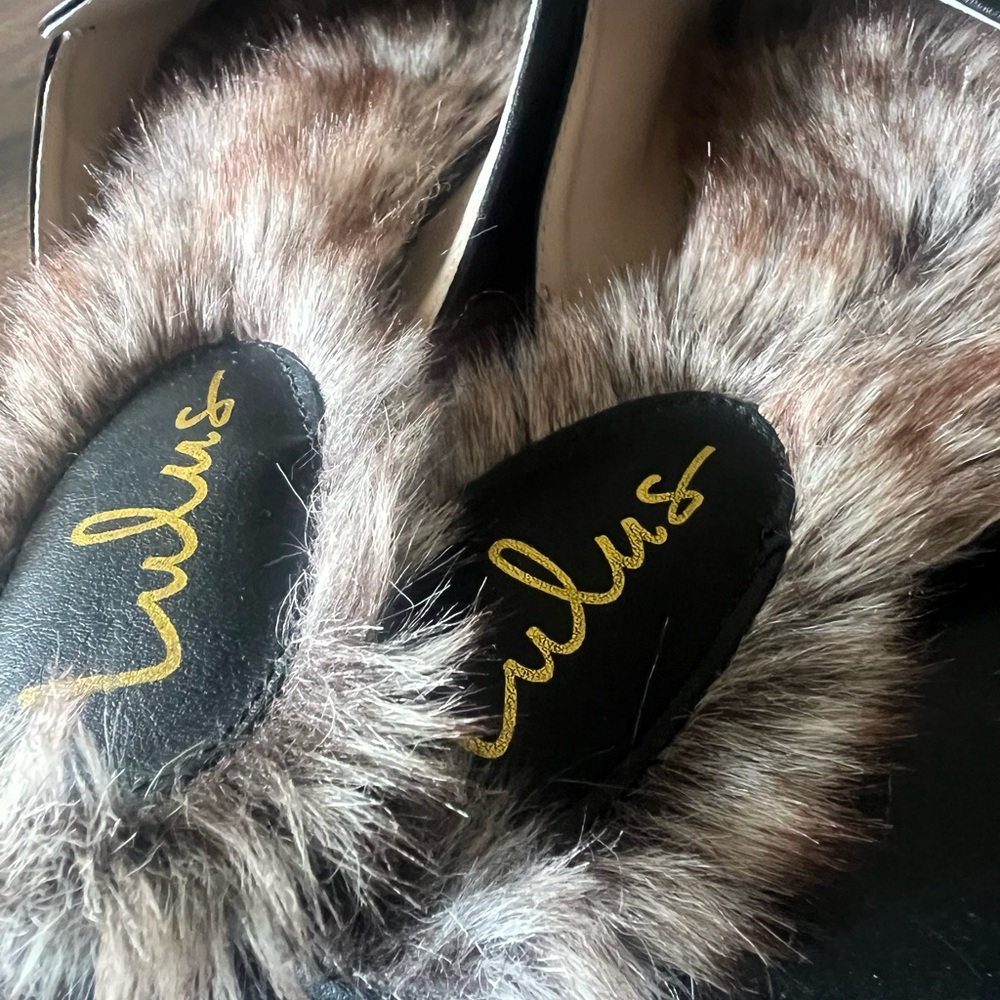 *NEVER WORN OUTSIDE* Lulu’s Faux Fur Women's Buckle Slip-On Loafers